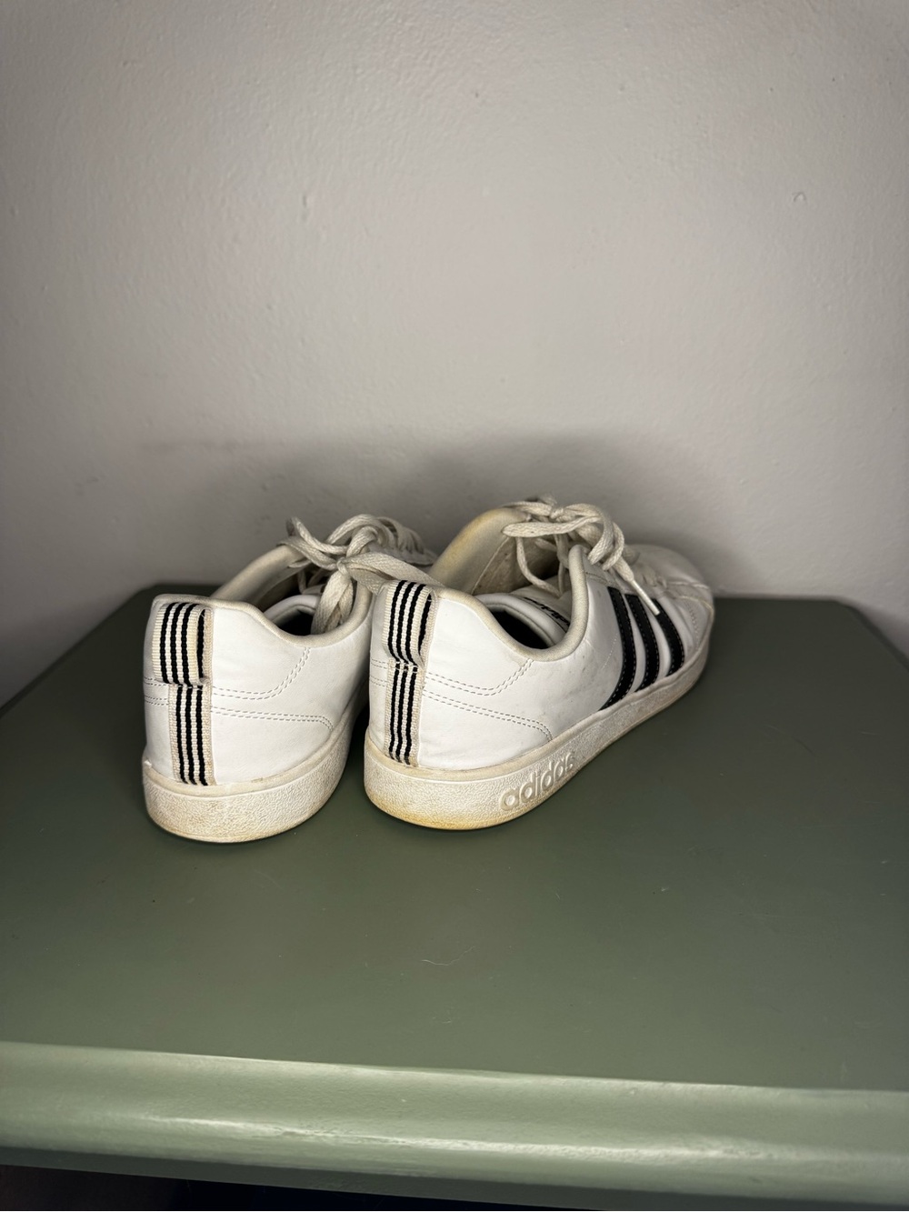 adidas Women’s White Sneakers with Black Three Stripes - Size 10 - Picture 2 of 6